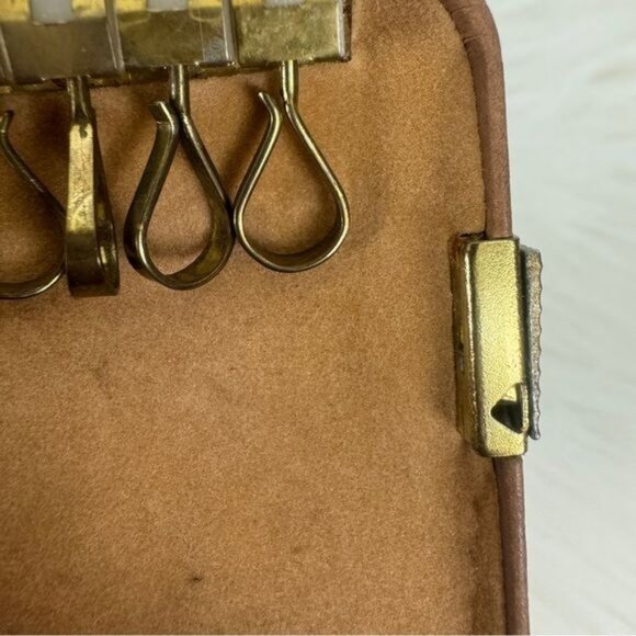 Vintage Buxton Key-Tainer Key Fob Organizer Case Genuine Leather 3”x2 2/8” Tan - Picture 9 of 10